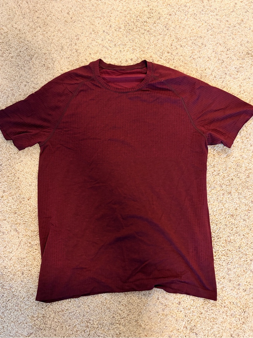 Lululemon Metal Vent Tech Short Sleeve - Garnet